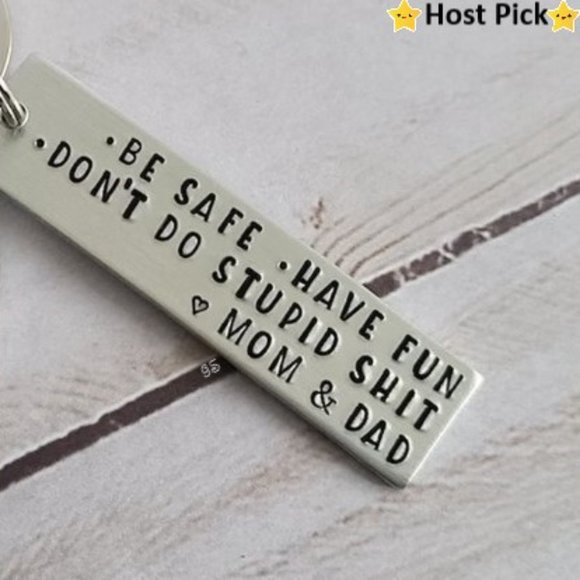 Private Label Other - Cute Funny Keychain Gift from Mom & Dad for Daughters/Sons moving to College